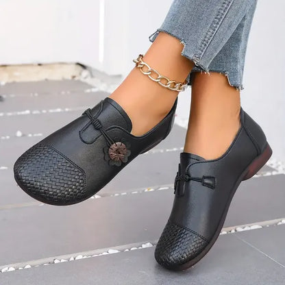 Zapatos antideslizantes de suela blanda de cuero para mujer